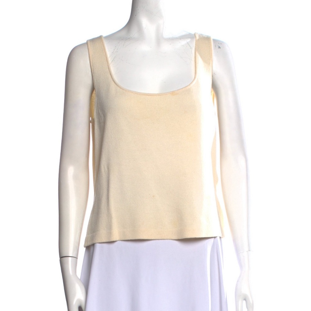 St. John Cream Knit Tank Top – Sleeveless Scoop Neck Lightweight Layer